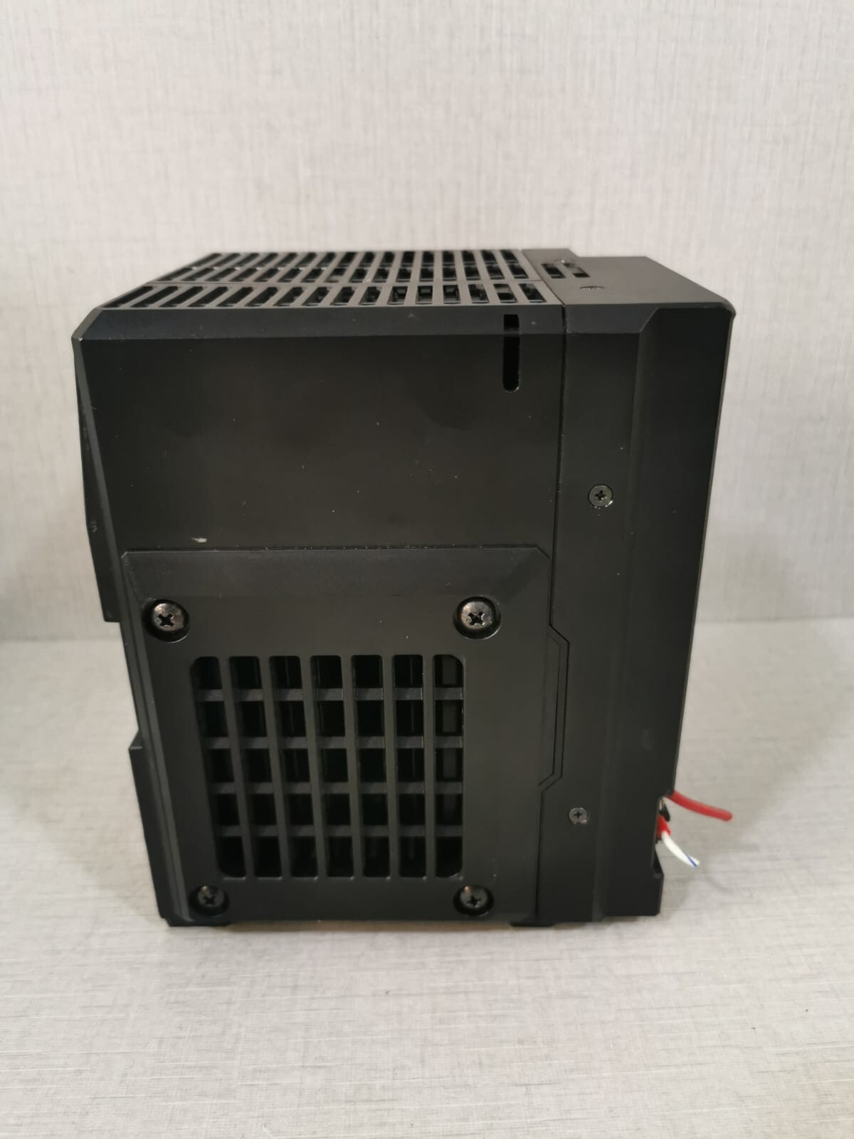 KEYENCE VJ-3002 KEYENCE VJ-3002 IMAGE PROCESSING CONTROLLER 8