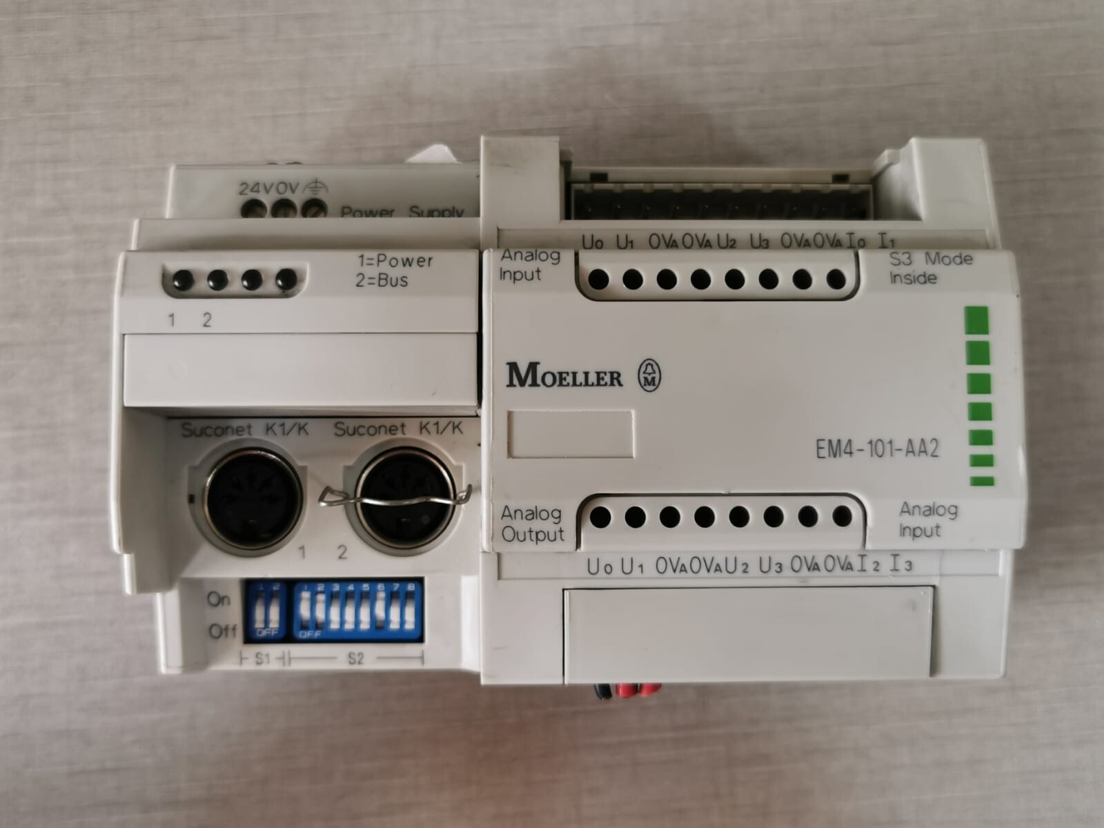 Moeller EM4-101-AA2 MOELLER EM4-101-AA2 ANALOG MODULE 2