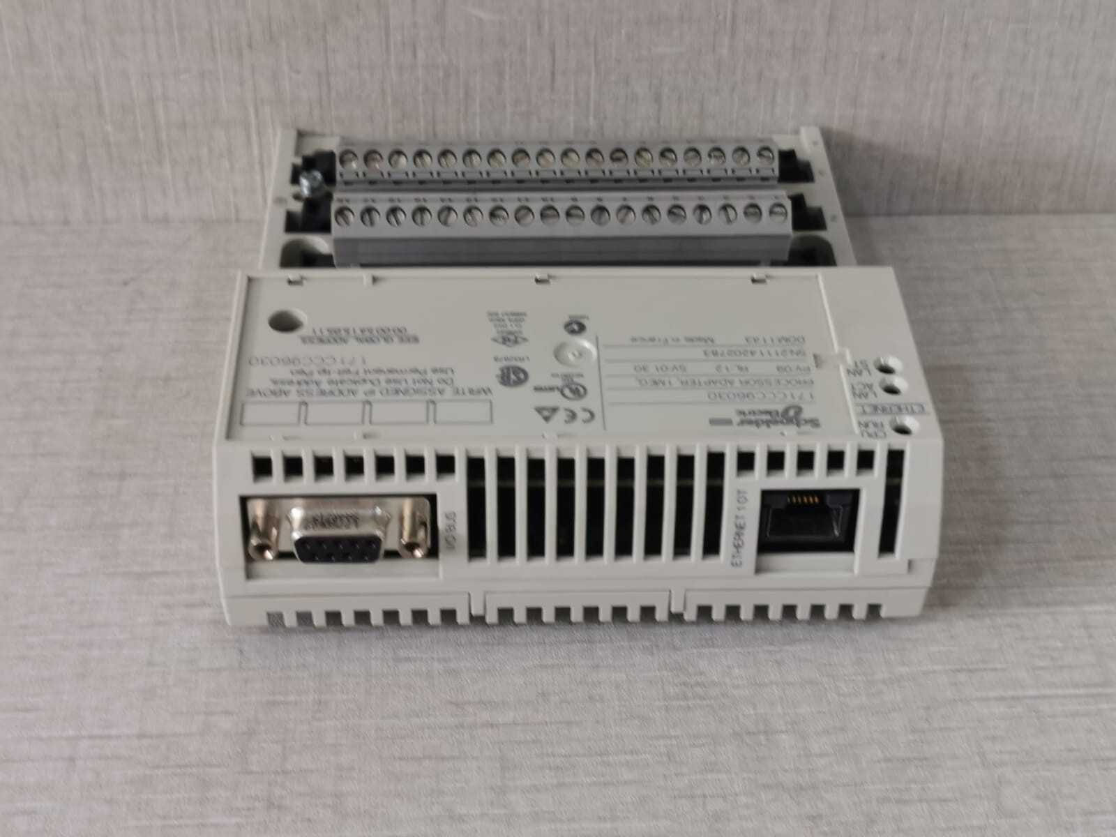 Schneider Electric 171CCC96030 Schneider Electric 171CCC96030 Processor Adapter with BASE 170ADM35010 7