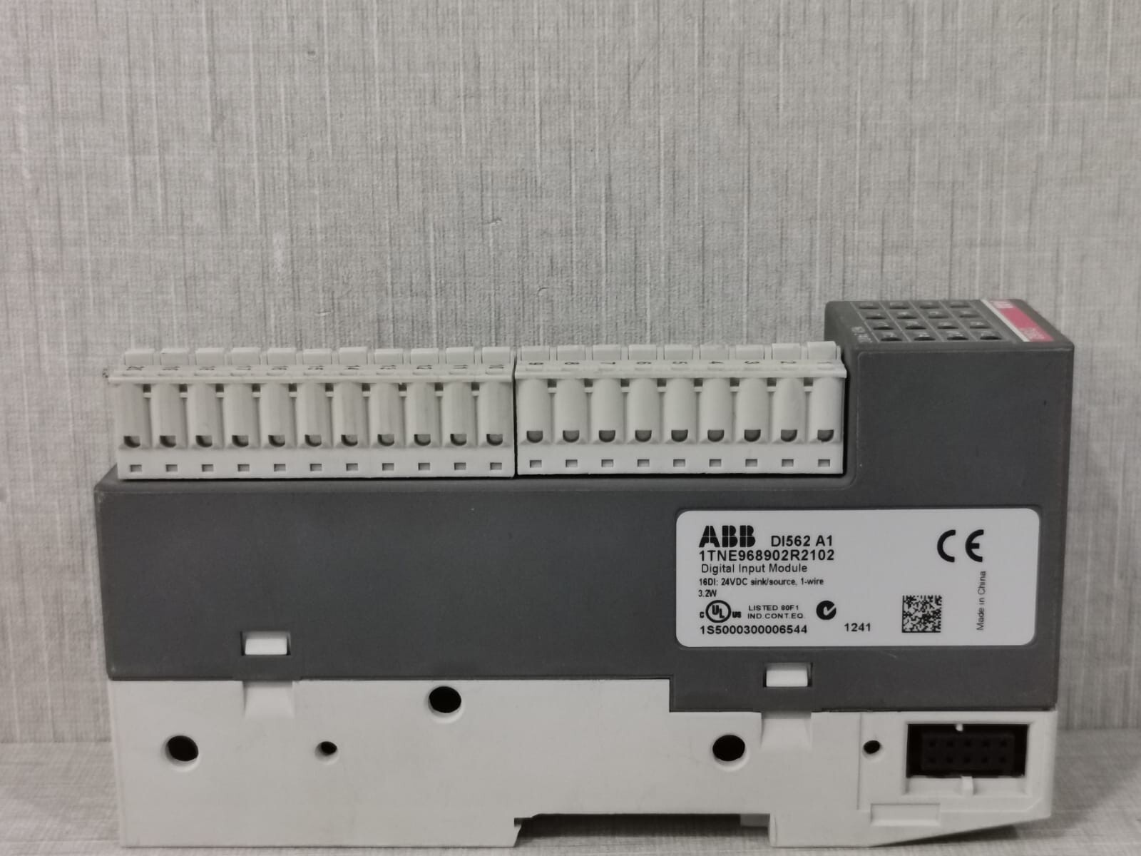ABB 1TNE968902R2102 ABB DI562 A1 DIGITAL INPUT MODULE 1TNE968902R2102 4