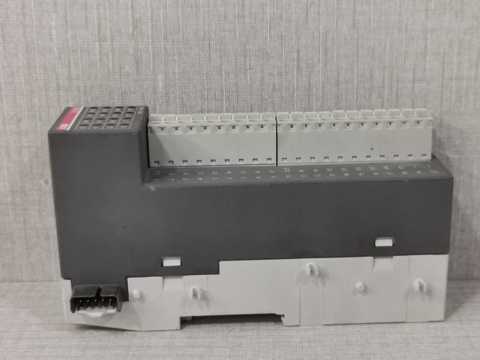 ABB 1TNE968902R2102 ABB DI562 A1 DIGITAL INPUT MODULE 1TNE968902R2102 5