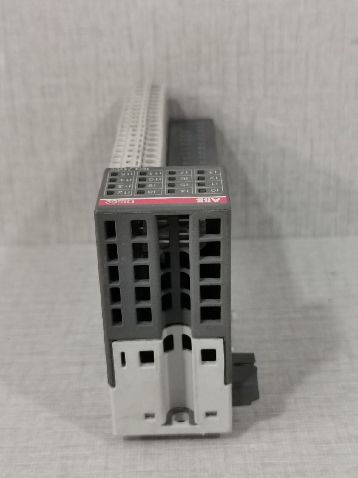 ABB 1TNE968902R2102 ABB DI562 A1 DIGITAL INPUT MODULE 1TNE968902R2102 6