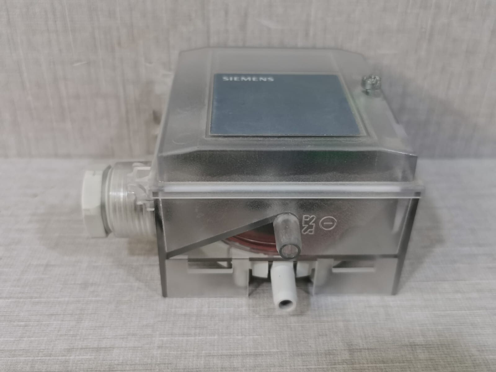 Siemens QBM3020-1 Siemens QBM3020-1 Air Differential Pressure Sensor 5