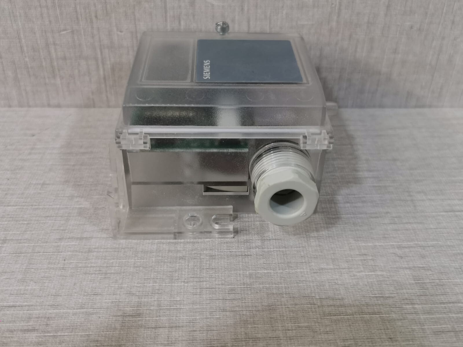 Siemens QBM3020-1 Siemens QBM3020-1 Air Differential Pressure Sensor 7