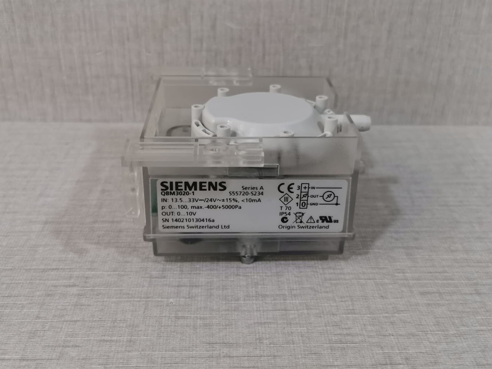 Siemens QBM3020-1 Siemens QBM3020-1 Air Differential Pressure Sensor 10