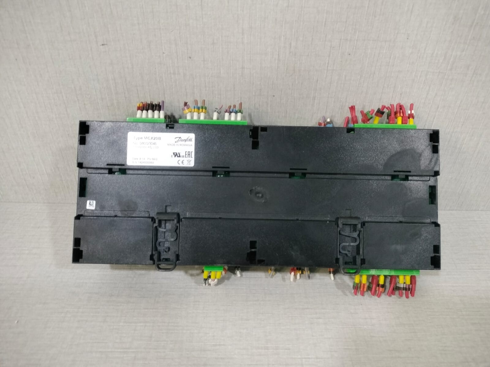 Danfoss MCX20B DANFOSS MCX20B 080G0045 110V/230V AC,LCD 9