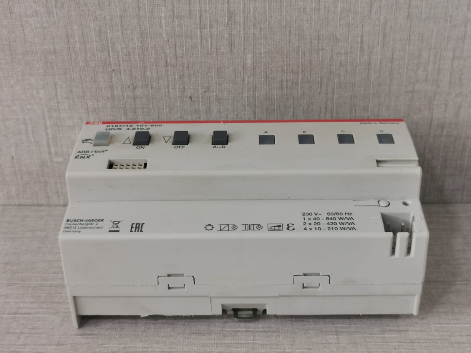 ABB 6197/12-101-500 ABB UD/S 4.210.2 UNIVERSAL DIMMING ACTUATOR 6197/12-101-500 4