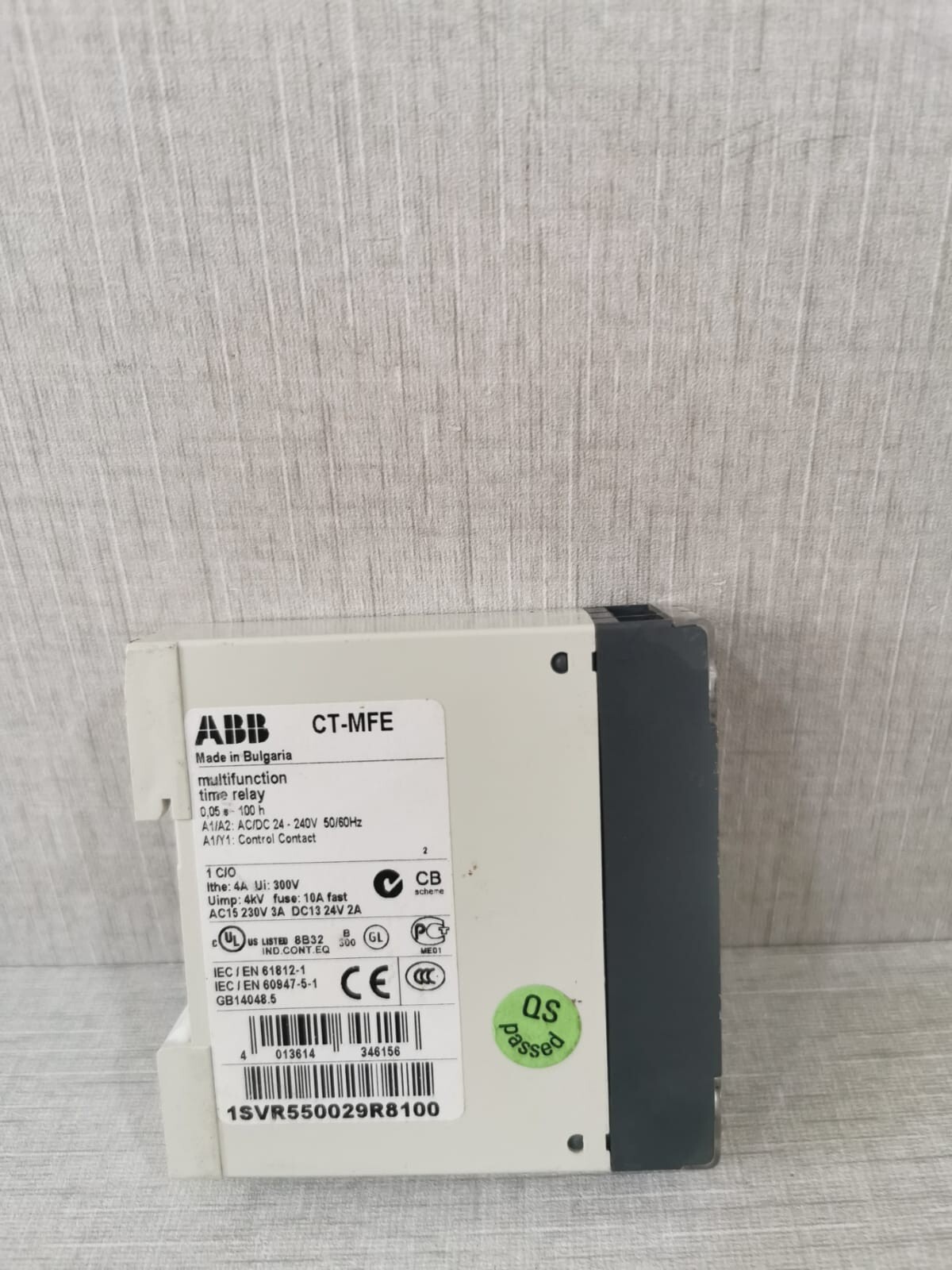 ABB 1SVR550029R8100 ABB 1SVR550029R8100 CT-MFE TIME RELAY 3