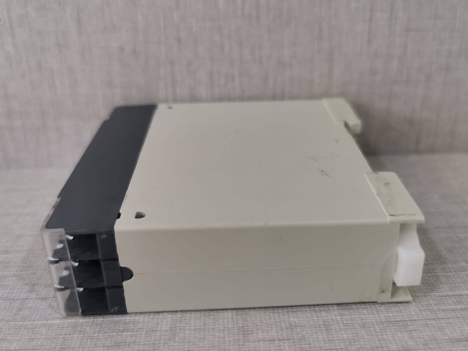 ABB 1SVR550029R8100 ABB 1SVR550029R8100 CT-MFE TIME RELAY 6