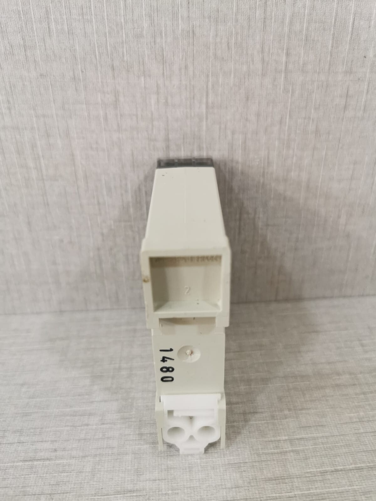 ABB 1SVR550029R8100 ABB 1SVR550029R8100 CT-MFE TIME RELAY 7