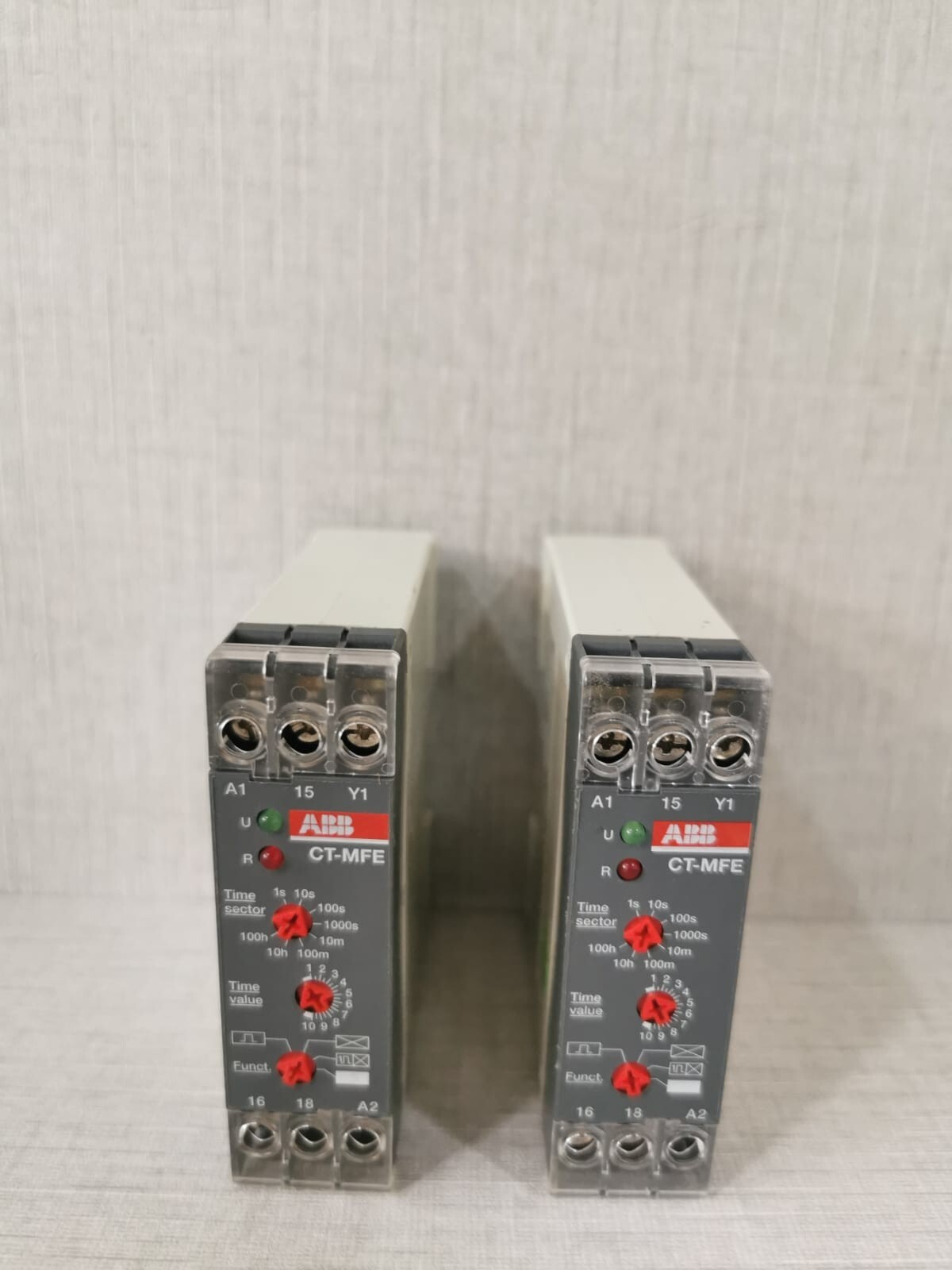 ABB 1SVR550029R8100 CT-MFE TIME RELAY