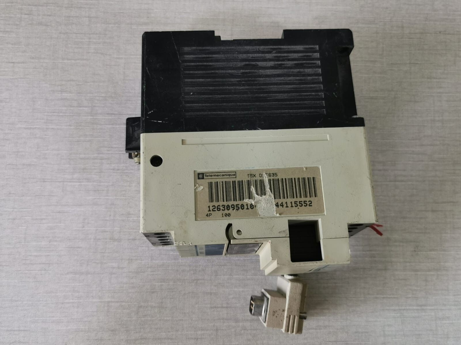 Telemecanique TSXDSF635 TELEMECANIQUE TSX DSF 635 / TSXDSF635 6 RELAYS OUTPUTS 5