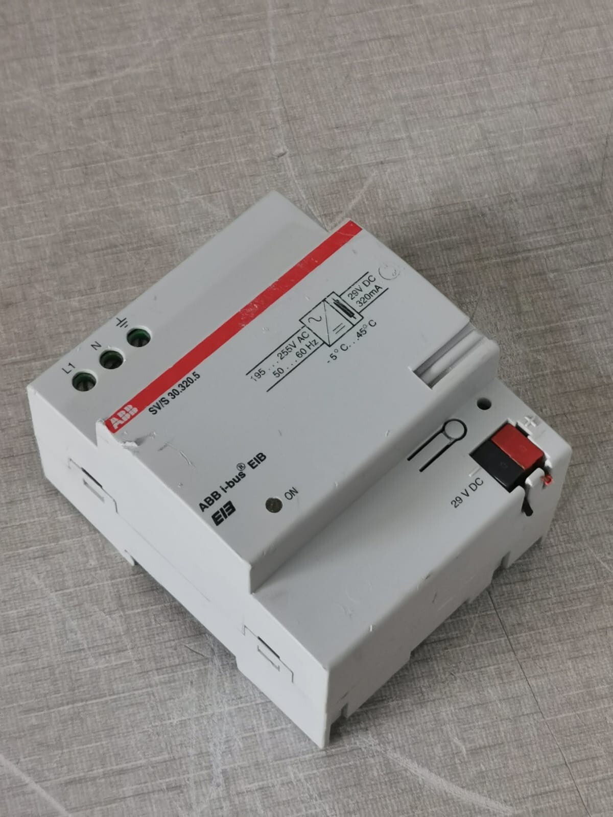 ABB GHQ6310038R0111 GHQ6310038R0111 ABB i-bus SV/S 30.320.5 Power Supply- 29 VDC 7