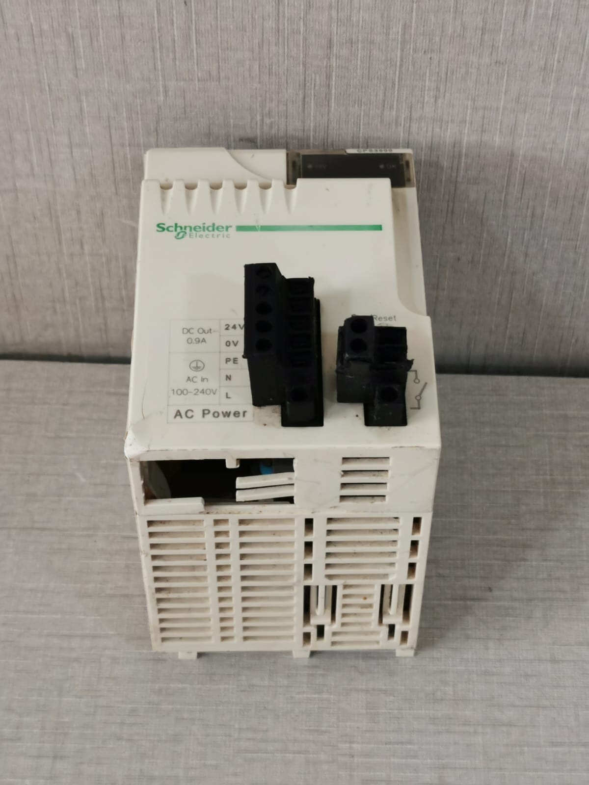 Schneider Electric BMXCPS3500 Schneider Electric BMXCPS3500 HIGH POWER AC POWER SUPPLY 8