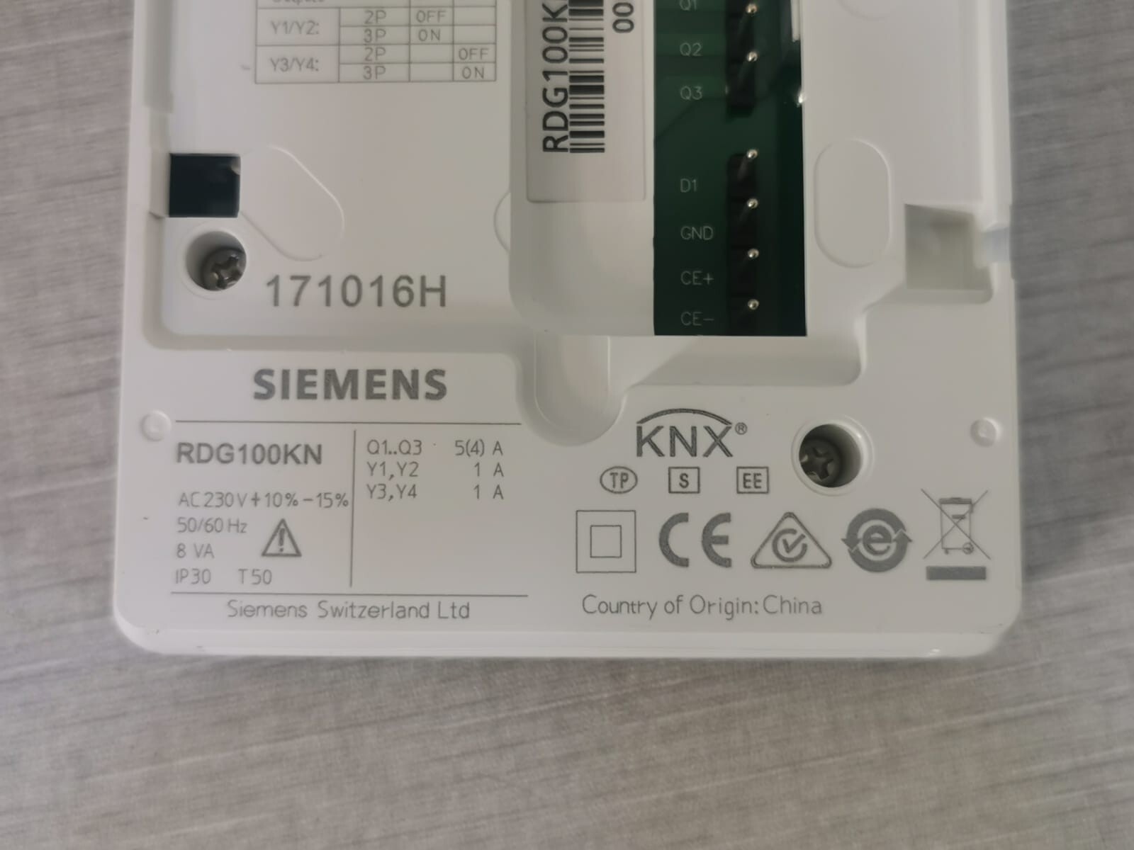 Siemens RDG100KN Siemens RDG100KN Room Thermostat -Without Back Cover 8