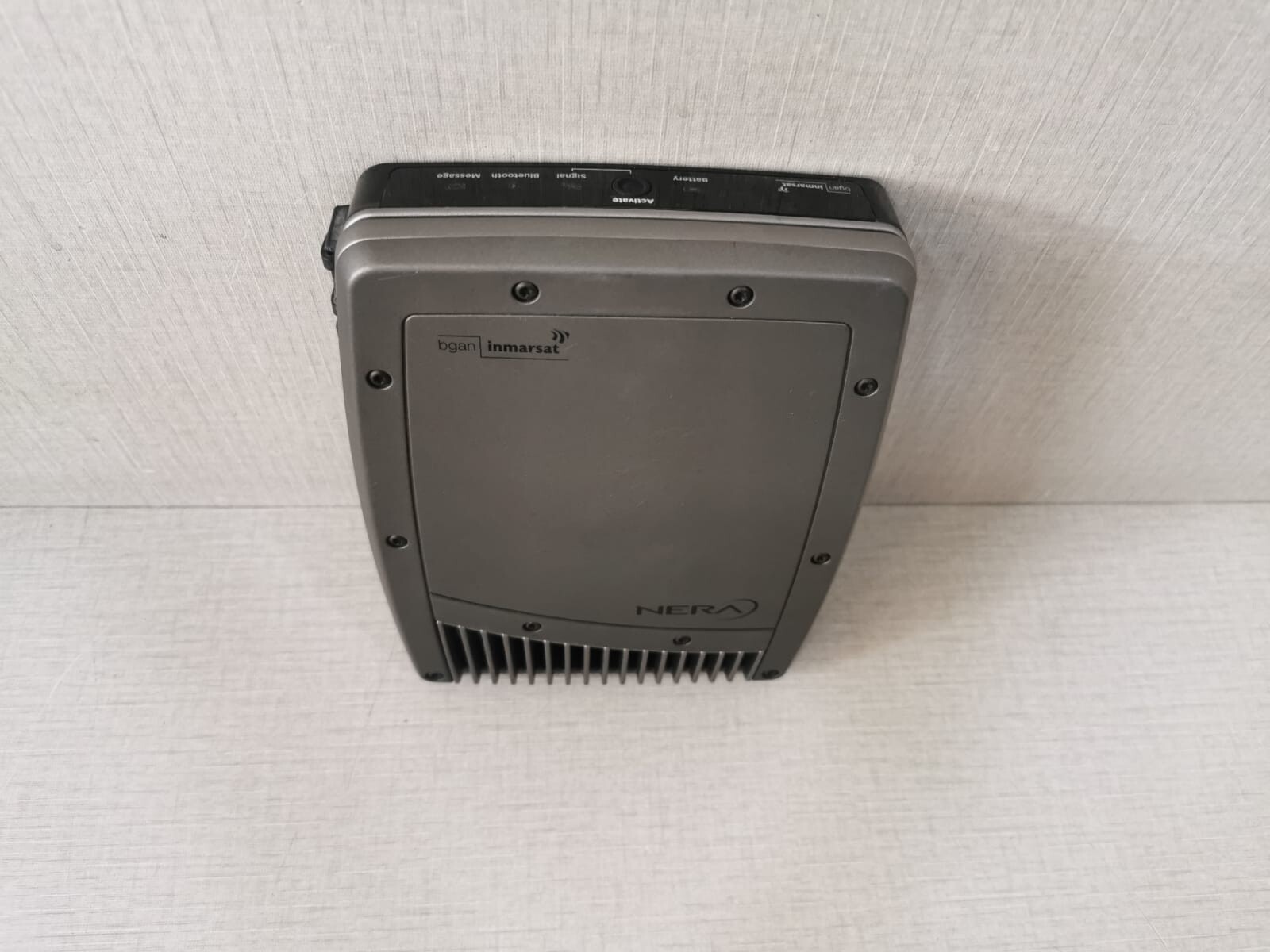 NERA WORLDPRO1000 NERA WorldPro 1000 Antenna Unit 3