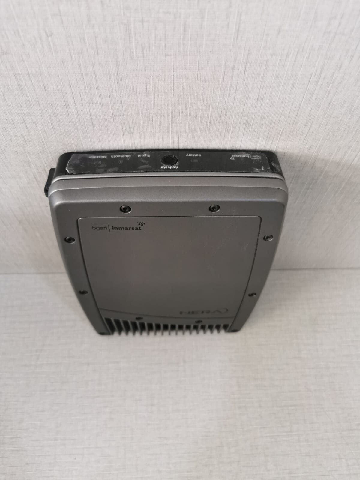 NERA WORLDPRO1000 NERA WorldPro 1000 Antenna Unit 3