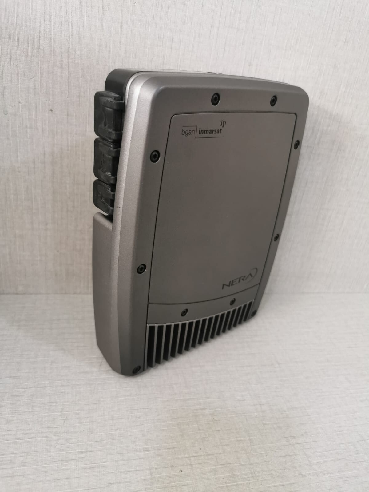 NERA WORLDPRO1000 NERA WorldPro 1000 Antenna Unit 9