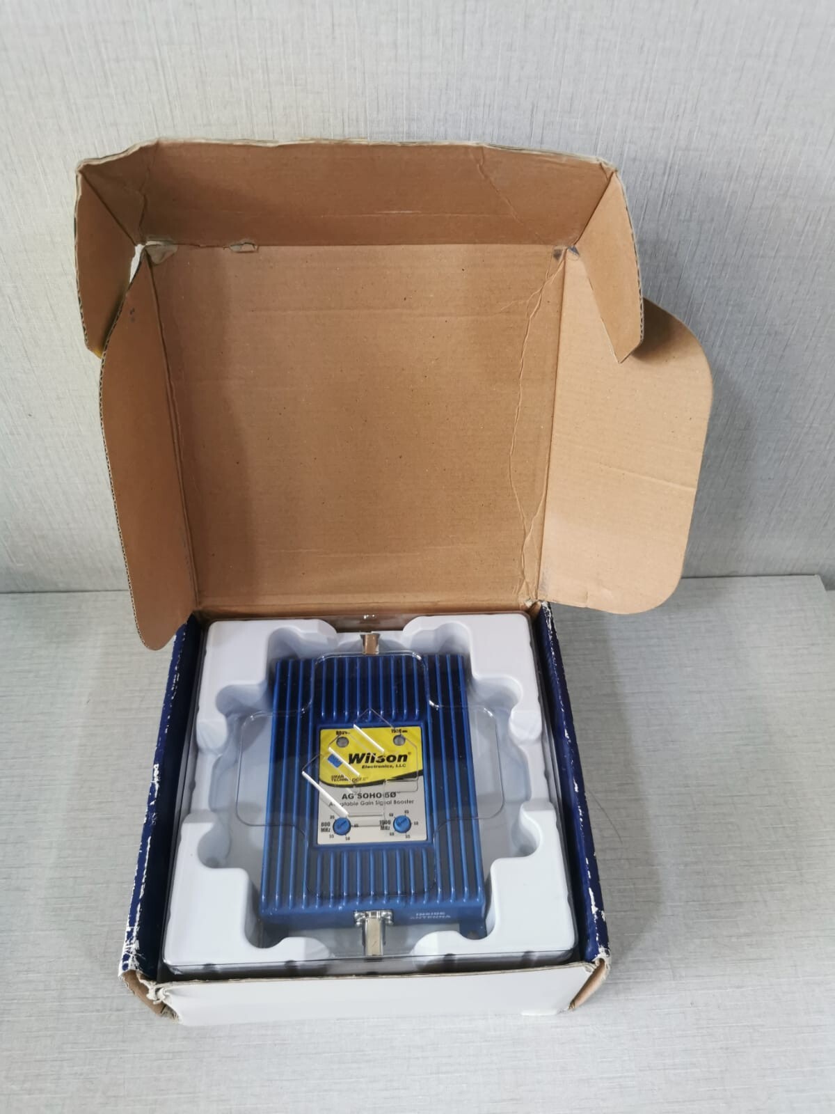 Wilson Electronics SOHO-60 Wilson Electronics 271265 AG SOHO 60 Adjustable Gain Signal Booster - INC. ACCS 3