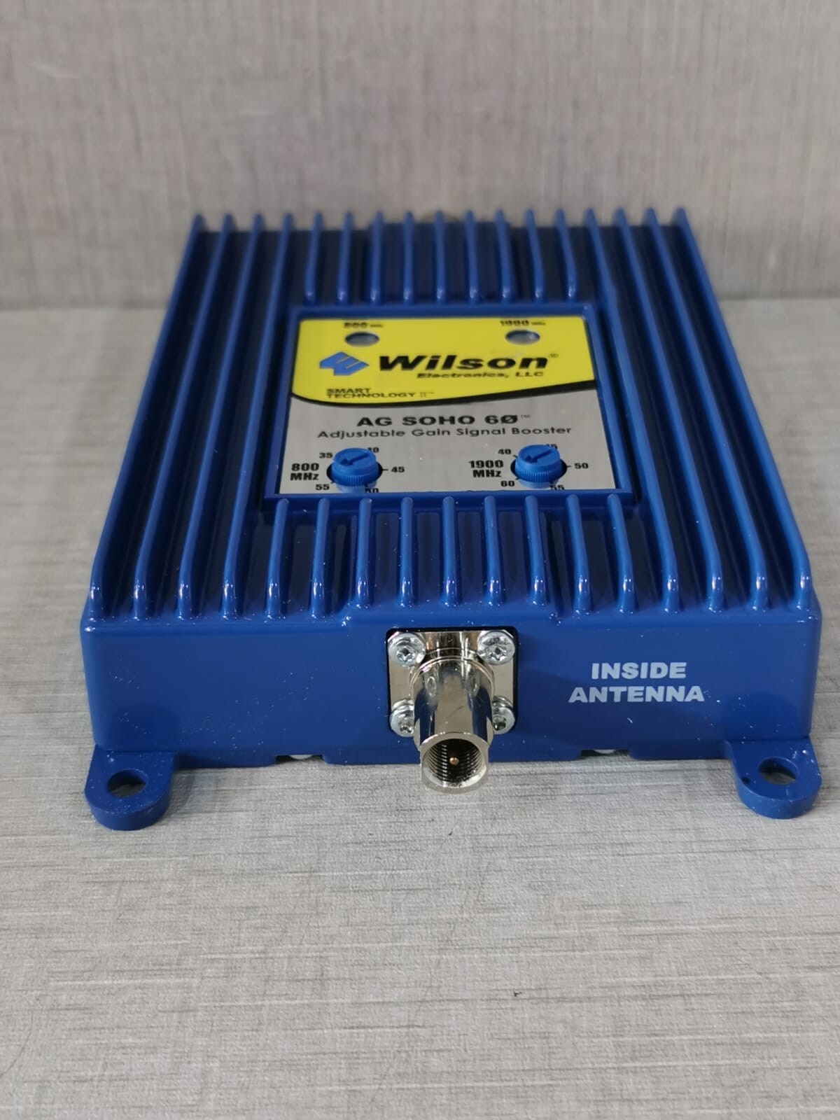 Wilson Electronics SOHO-60 Wilson Electronics 271265 AG SOHO 60 Adjustable Gain Signal Booster - INC. ACCS 6