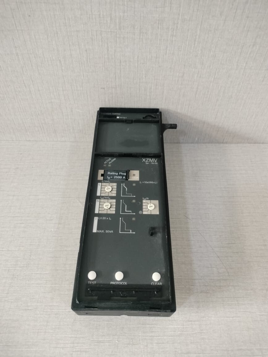 Eaton XZMV EATON XZMV BREAKER TRIPPED SER.NO.02 3