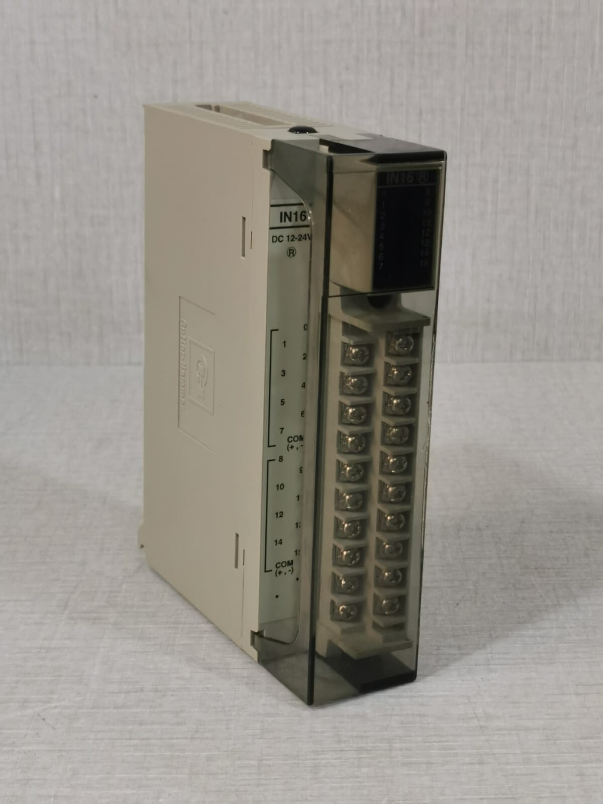 Cutler-Hammer D320DIM1624D Cutler-Hammer D320DIM1624D, 24V Input 16pt 5