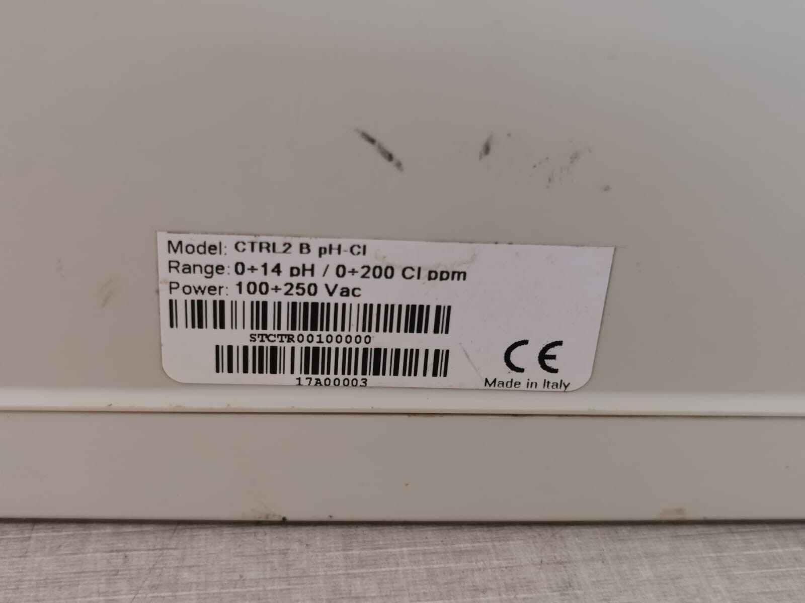 FWT CTRL 2 plus FWT CTRL2 B ph-cl Range 0-14 ph/0-200 cl ppm 3