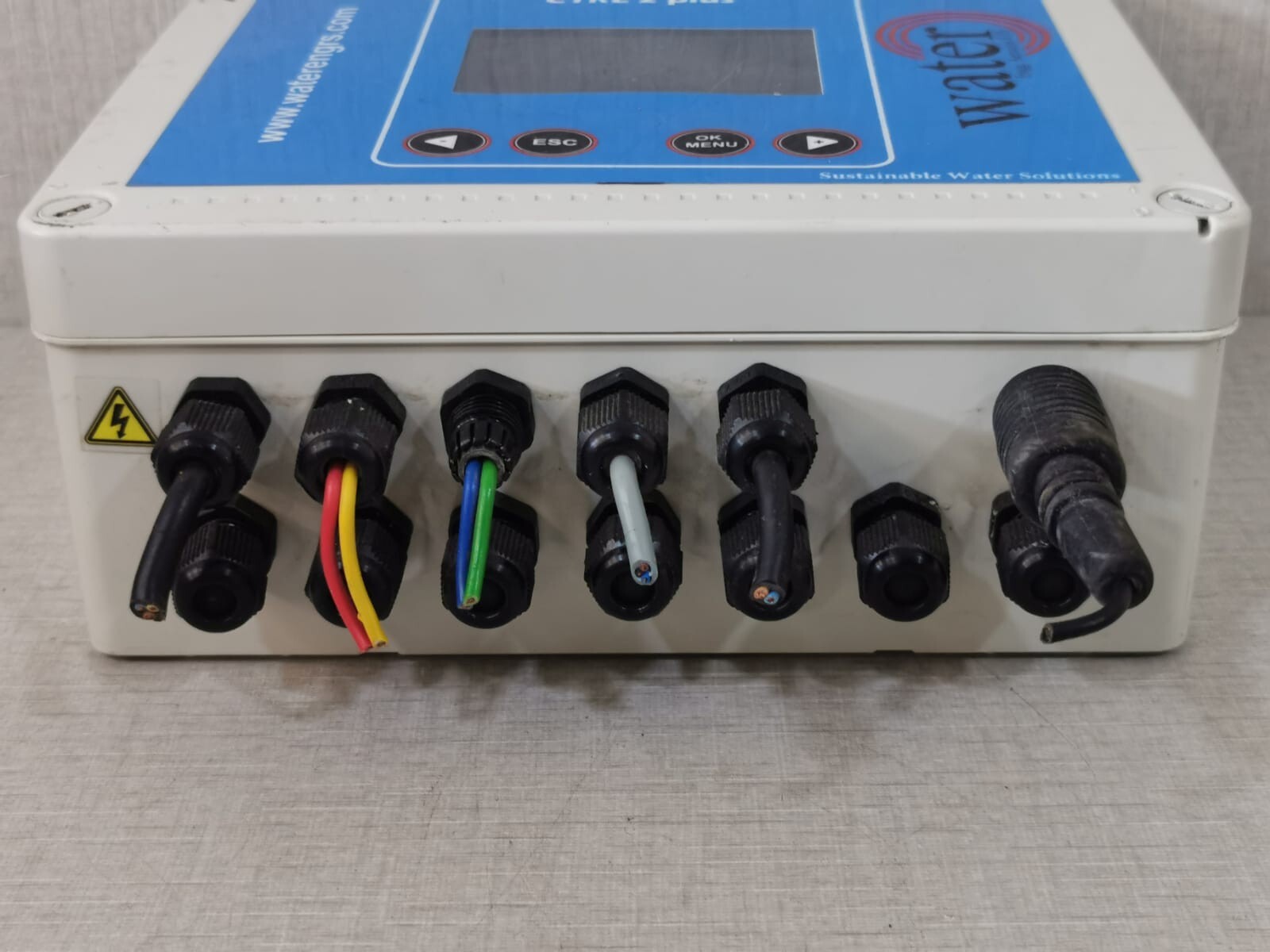 FWT CTRL 2 plus FWT CTRL2 B ph-cl Range 0-14 ph/0-200 cl ppm - WITH DAMAGED PART 5