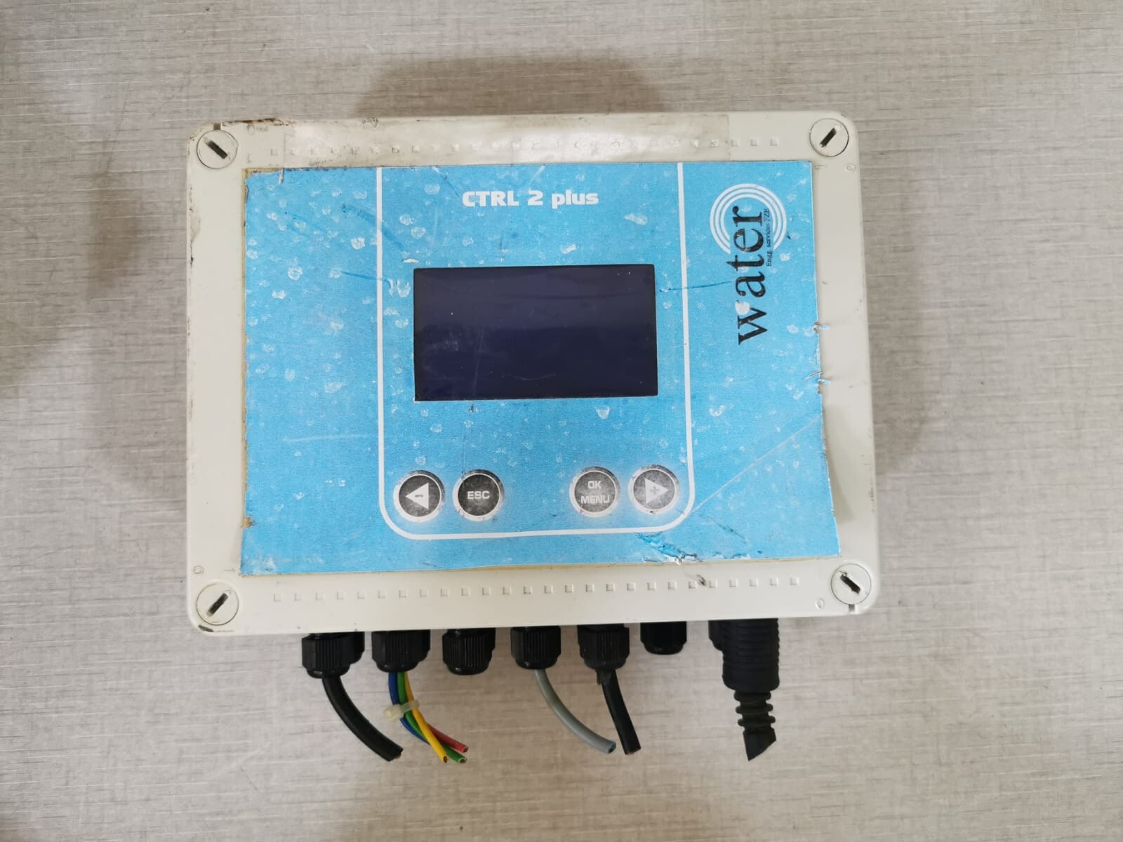 FWT CTRL 2 plus FWT CTRL2 B ph-cl Range 0-14 ph/0-200 cl ppm - Screen Cover Damaged 5