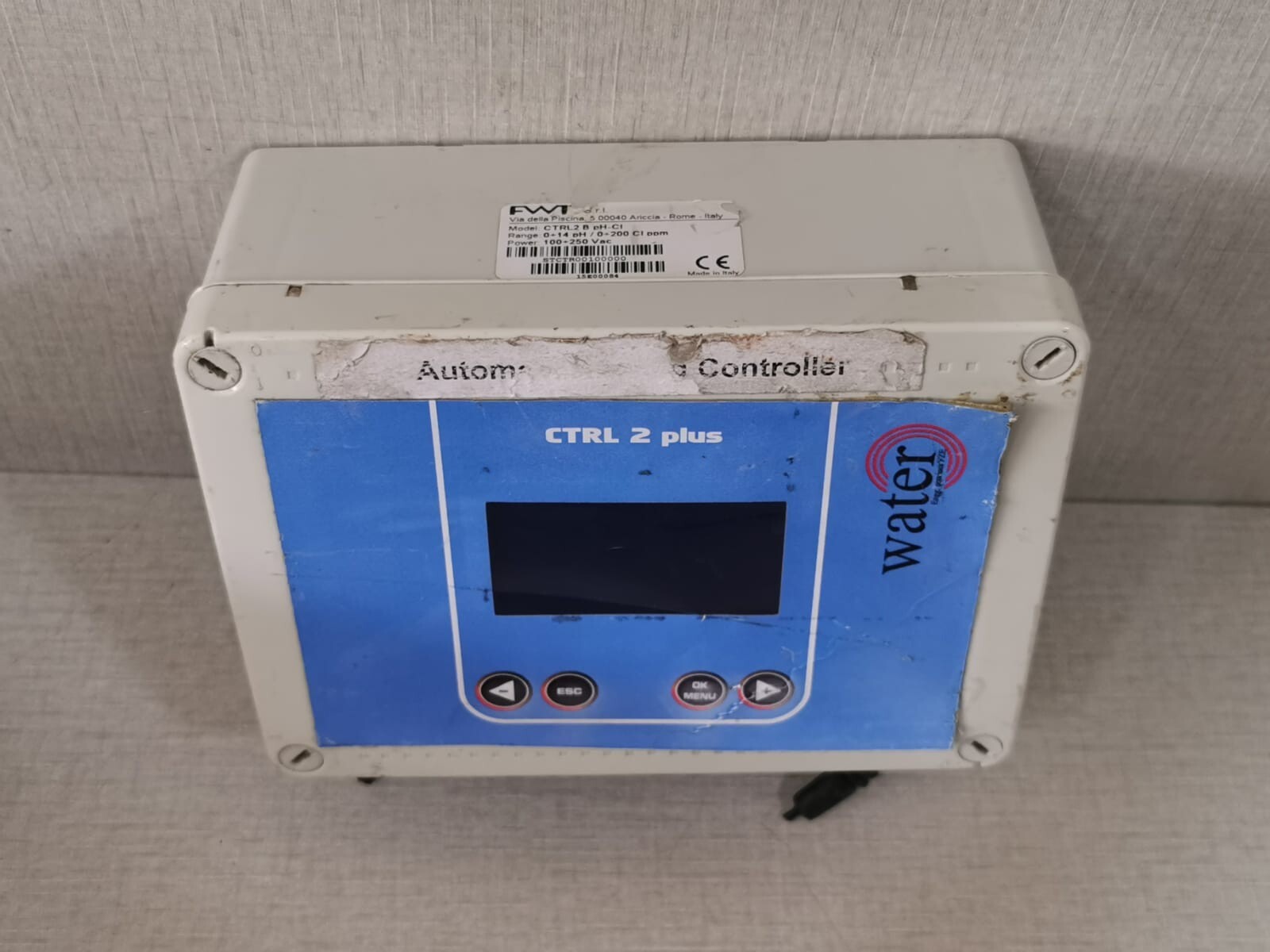 FWT CTRL 2 plus FWT CTRL2 B ph-cl Range 0-14 ph/0-200 cl ppm - Screen Cover Damaged 8