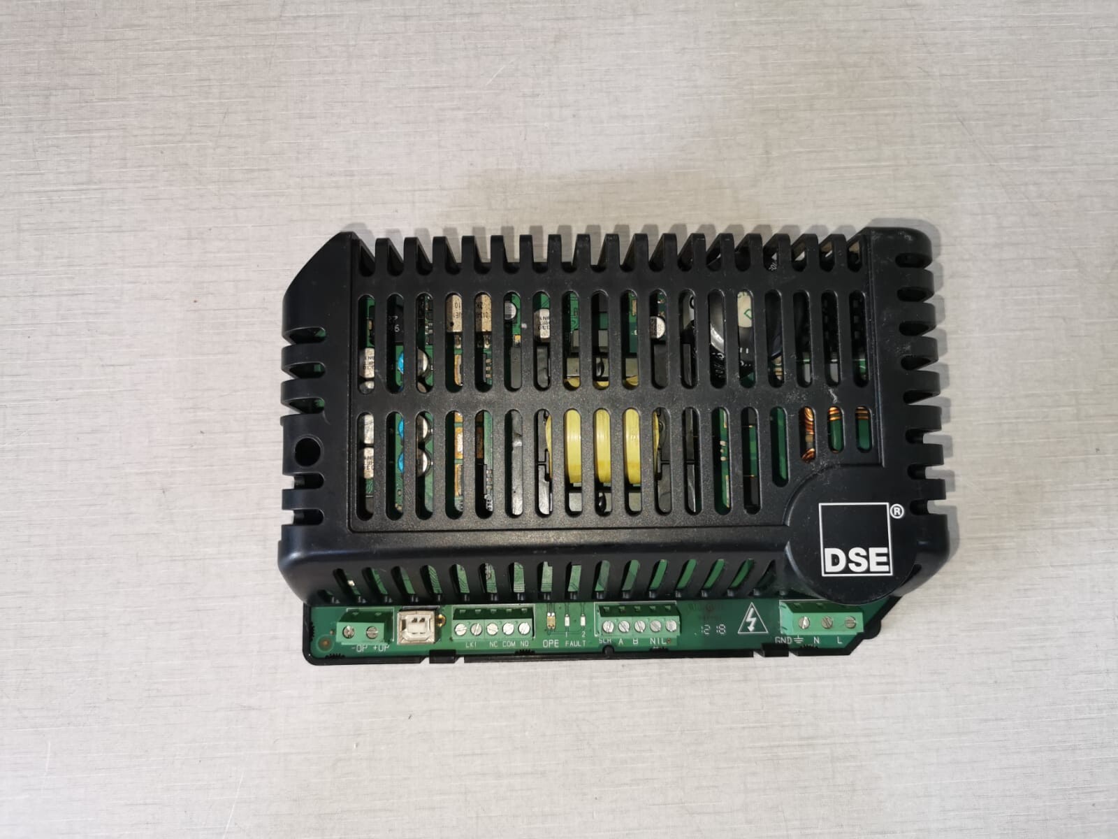 DSE 9470-006-01 DSE 9470-006-01 Intelligent Battery Charger 2