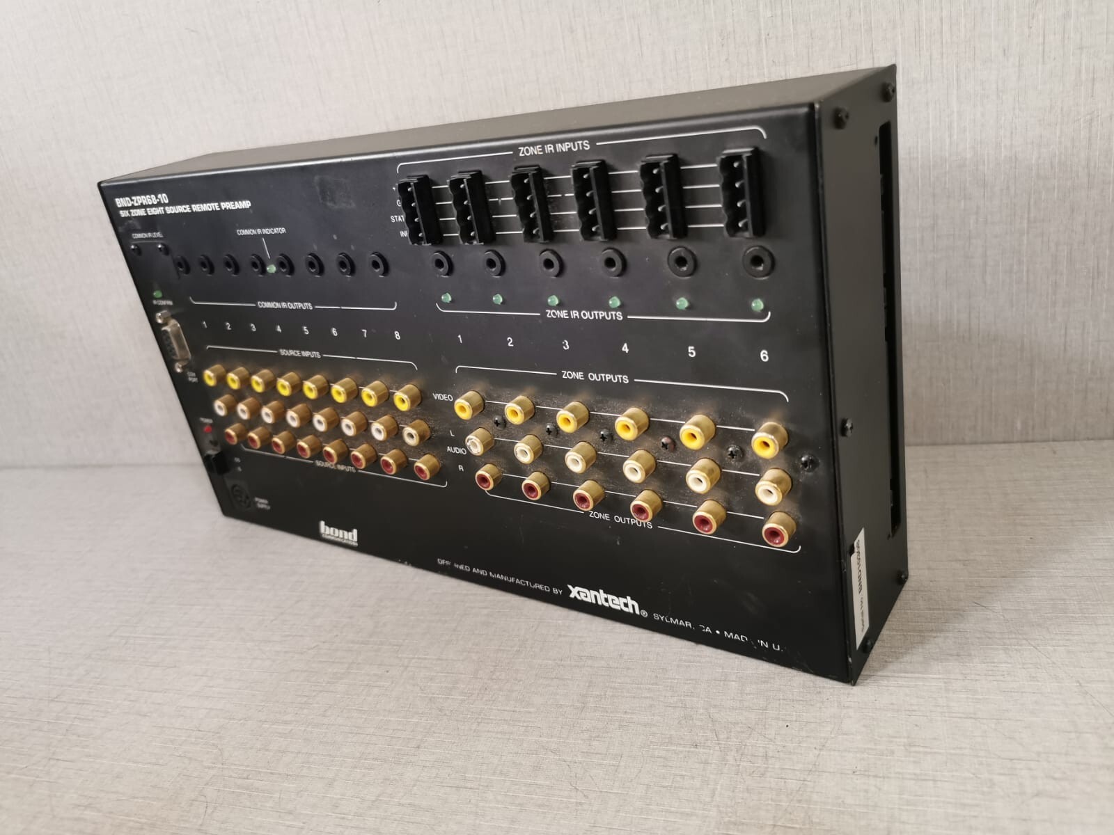 Xantech BND-ZPR68-10 XANTECH BND-ZPR68-10 SIX ZONE EIGHT SOURCE REMOTE PREAMP 8