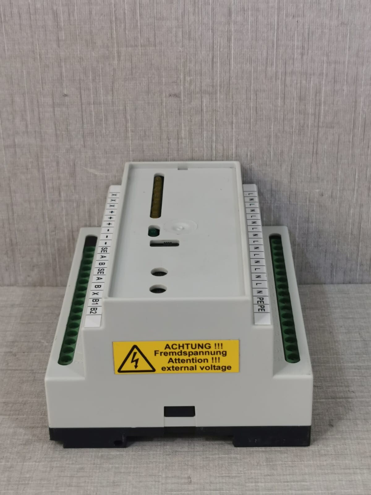 COOPER 400 71 347 455 COOPER DLS/3PH-BUS-Modul Inv. 400 71 347 455 Without Label on Top 4