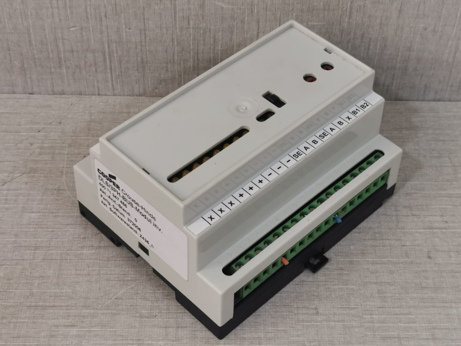 COOPER 400 71 347 455 COOPER DLS/3PH-BUS-Modul Inv. 400 71 347 455 Without Label on Top 8