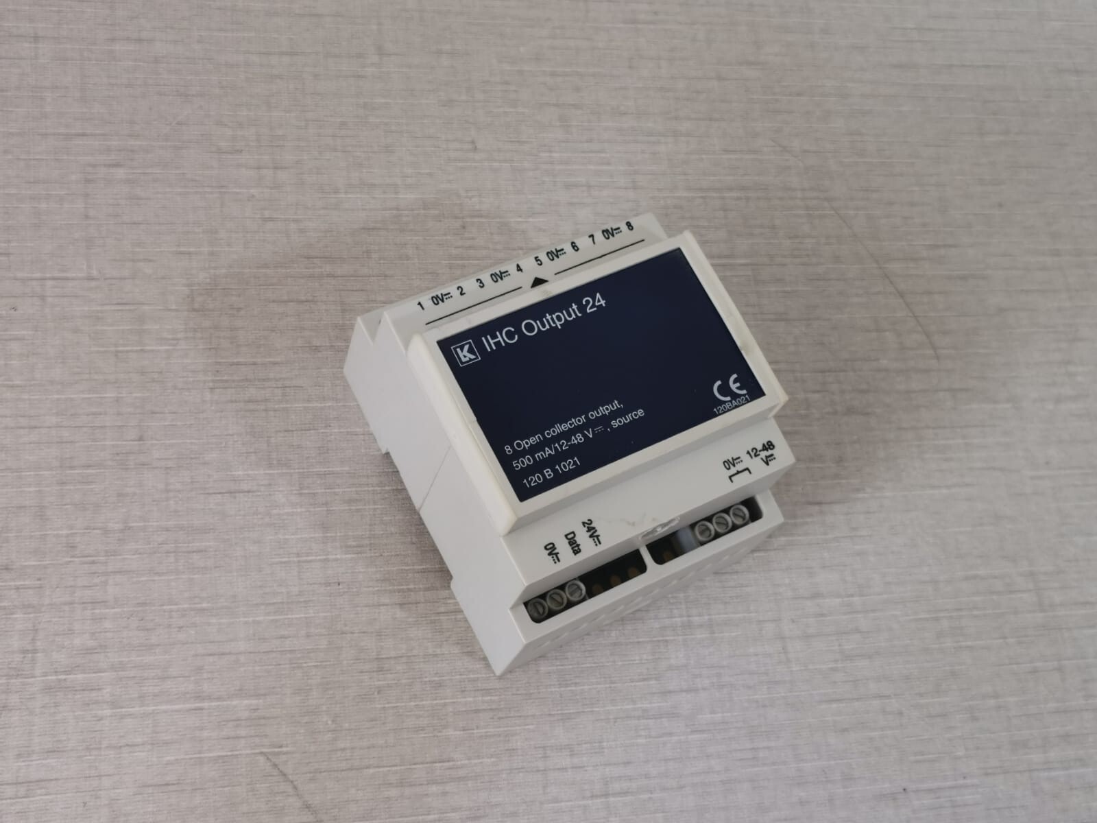 LK 120B1021, 120BA021 LK IHC Output 24 120B1021/120BA021, 8 Open Collector Output 8