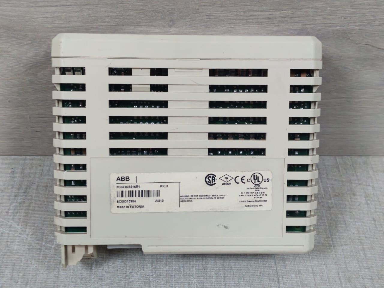 ABB 3BSE008516R1 AI810 ABB 3BSE008516R1 Analog Input 8Channel Module WITHOUT BASE 5