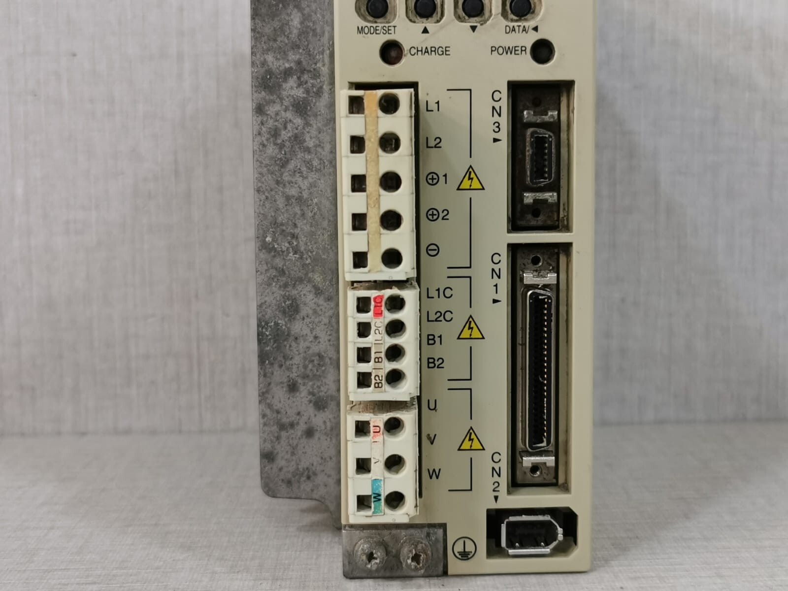 Yaskawa SGDM-04ADA YASKAWA SGDM-04ADA SERVO PACK 200V 7