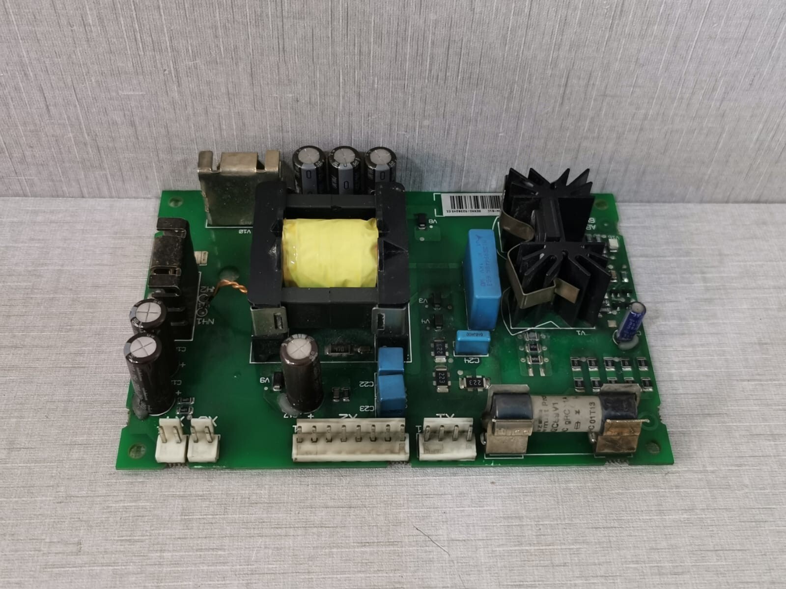 ABB APOW-01C ABB APOW-01C POWER SUPPLY BOARD 64493647D 1/2 5