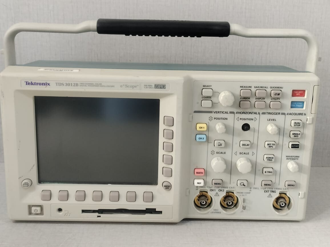 TEKTRONIX 2-CHANNEL TEKTRONIX TDS 3012B 2-CHANNEL COLOR DIGITAL PHOSPHOR OSCILLOSCOPE 100MHZ 1.25G/S 9