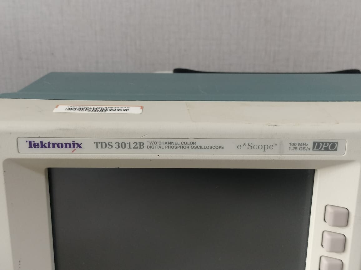 TEKTRONIX 2-CHANNEL TEKTRONIX TDS 3012B 2-CHANNEL COLOR DIGITAL PHOSPHOR OSCILLOSCOPE 100MHZ 1.25G/S 10