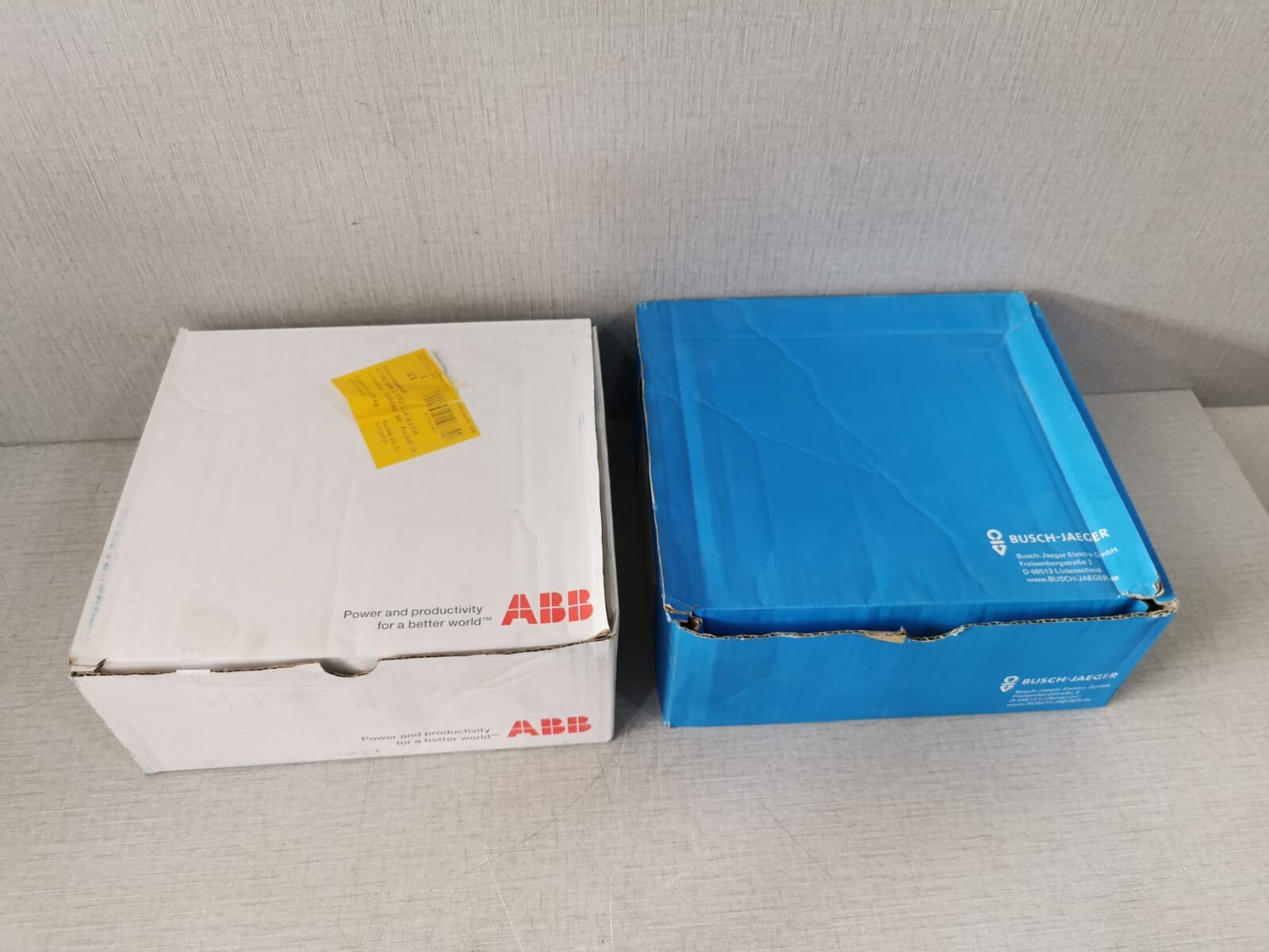 ABB ABB-6136 ABB 6136/100 C-102-500 CPC/U 3.1 CONTROL PANEL 2CDG006136R0185 with Screen Cover 3