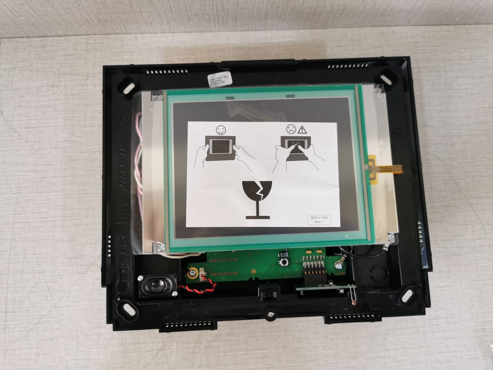 ABB ABB-6136 ABB 6136/100 C-102-500 CPC/U 3.1 CONTROL PANEL 2CDG006136R0185 with Screen Cover 5
