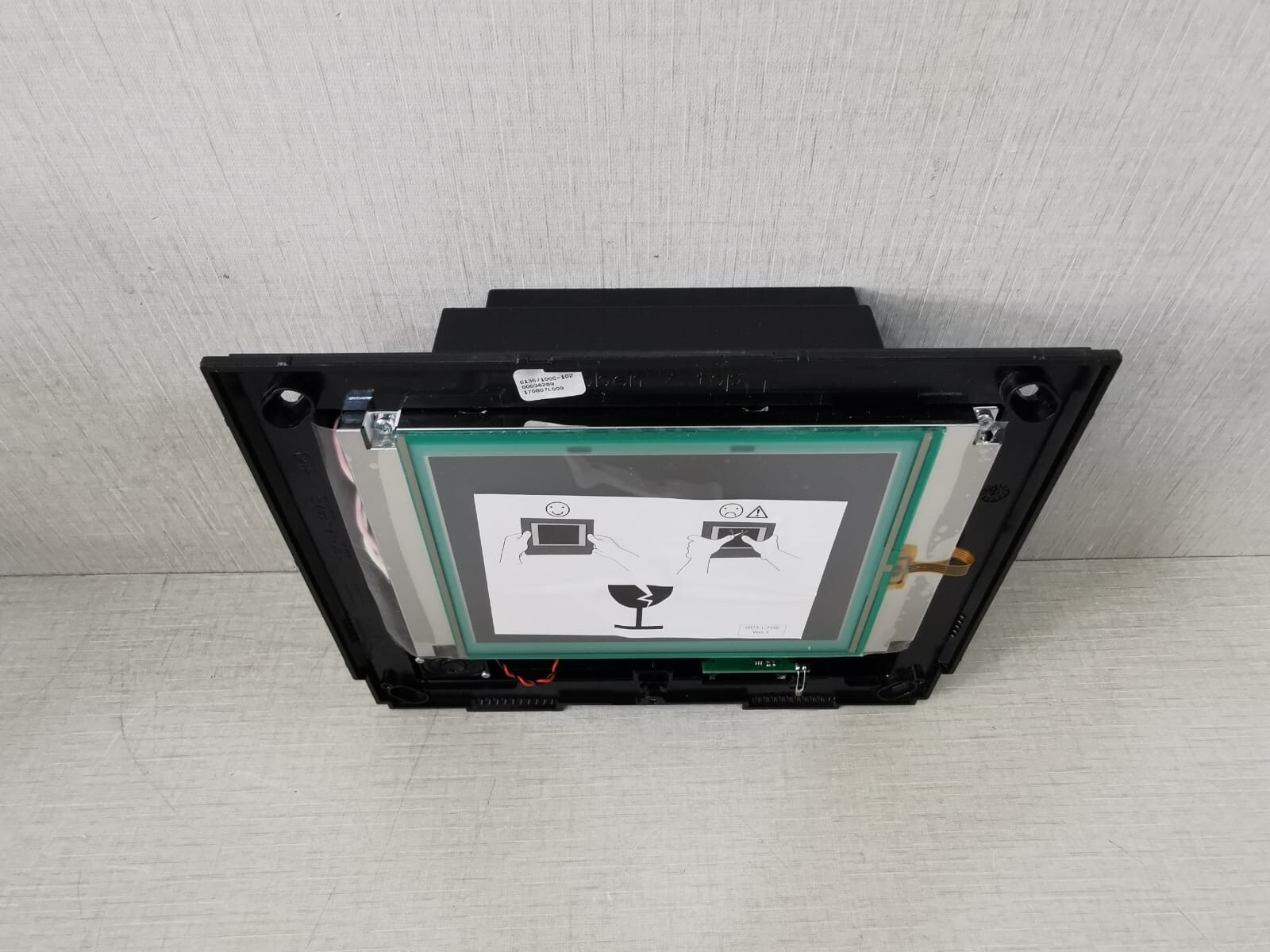 ABB ABB-6136 ABB 6136/100 C-102-500 CPC/U 3.1 CONTROL PANEL 2CDG006136R0185 with Screen Cover 6