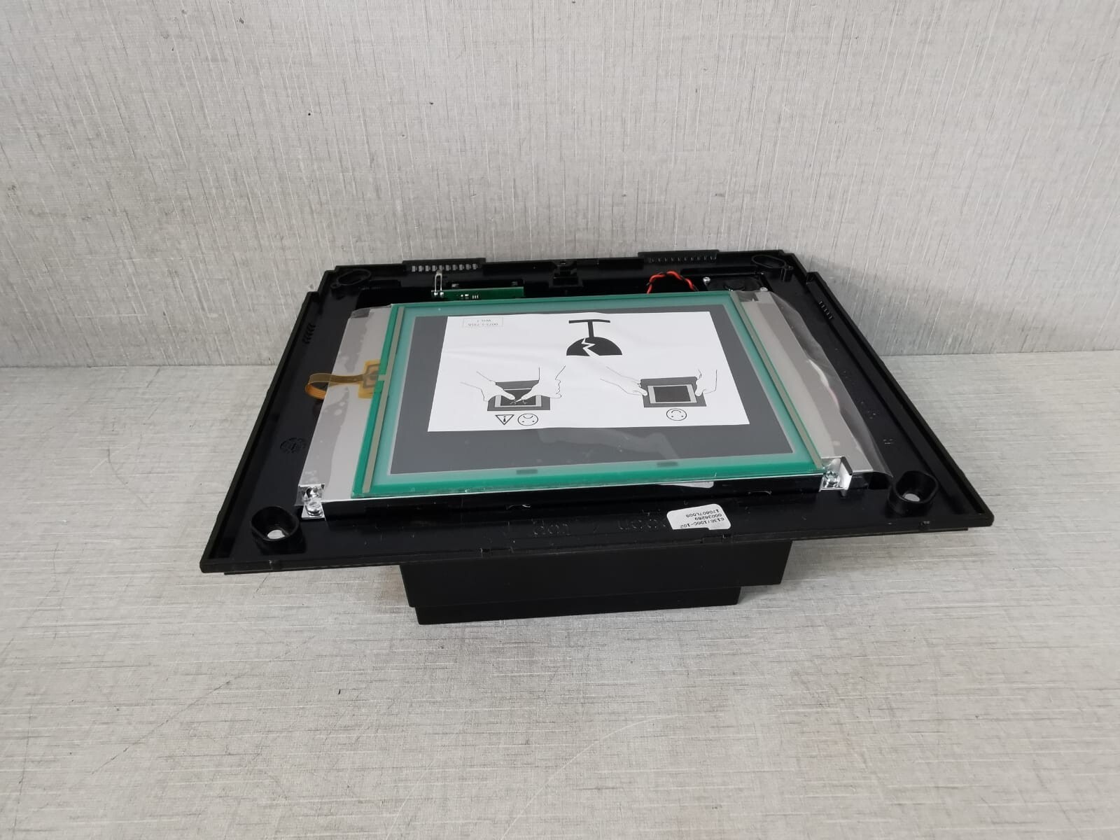 ABB ABB-6136 ABB 6136/100 C-102-500 CPC/U 3.1 CONTROL PANEL 2CDG006136R0185 with Screen Cover 8