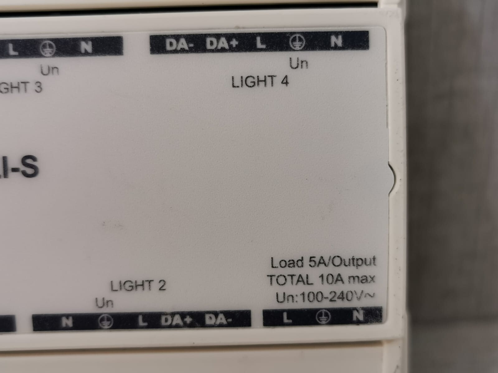 UNKNOWN LM-DALI-S LM-DALI-S INTEGRATED ROOM CONTROLLER 3