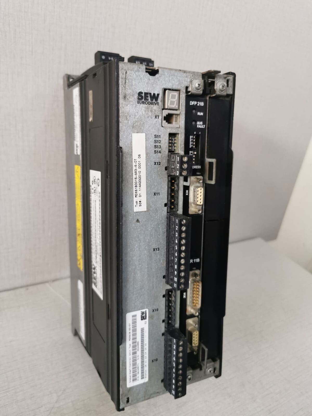 SEW EURODRIVE MDX161B-0T SEW EURODRIVE MDX61B0015-5A3-4-0T / MDX61B-0T MOVIDRIVE UMRICHTER 2