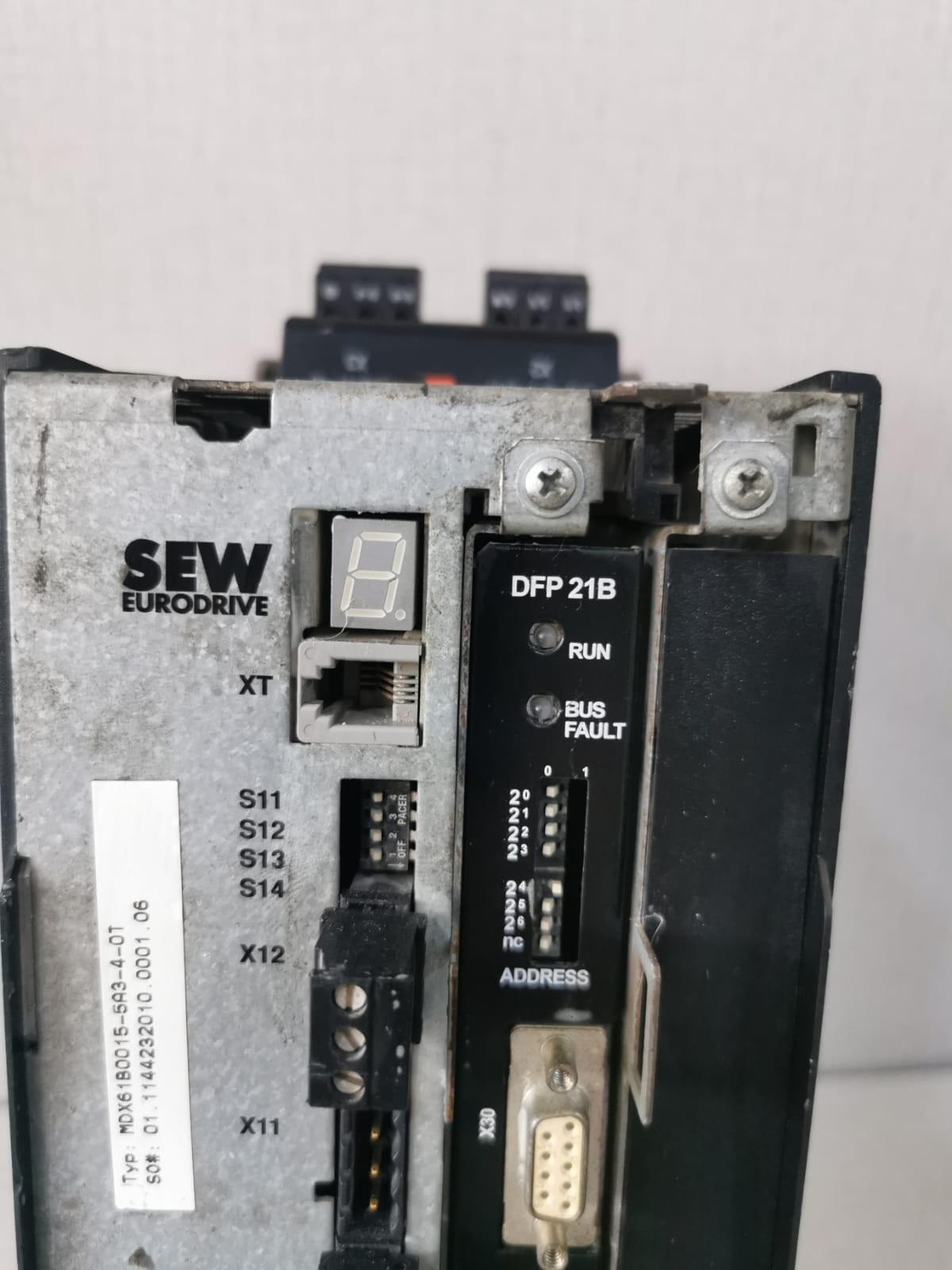 SEW EURODRIVE MDX161B-0T SEW EURODRIVE MDX61B0015-5A3-4-0T / MDX61B-0T MOVIDRIVE UMRICHTER 4