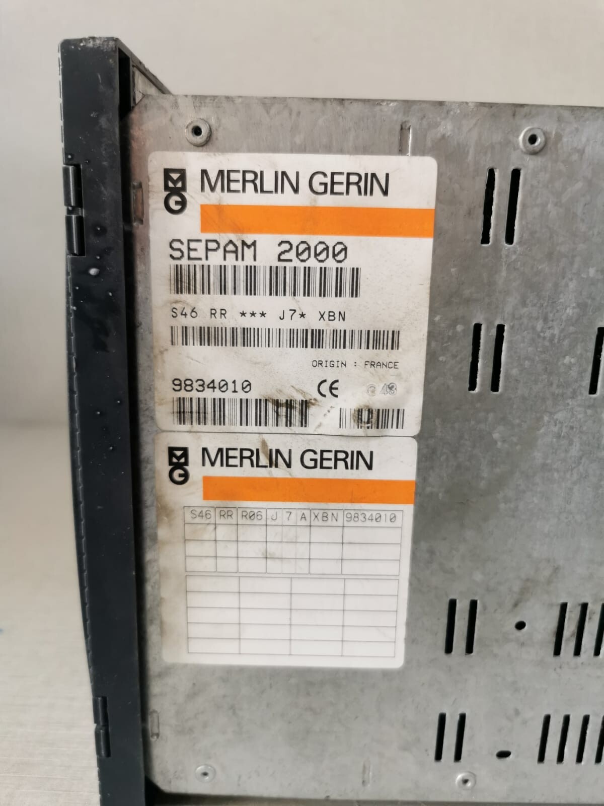 Merlin Gerin SEPAM 2000 MERLIN GERIN SEPAM 2000 PROTECTION RELAY WITHOUT FRONT COVER 8