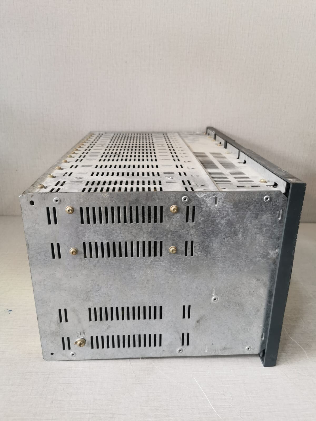 Merlin Gerin SEPAM 2000 MERLIN GERIN SEPAM 2000 PROTECTION RELAY WITHOUT FRONT COVER 9