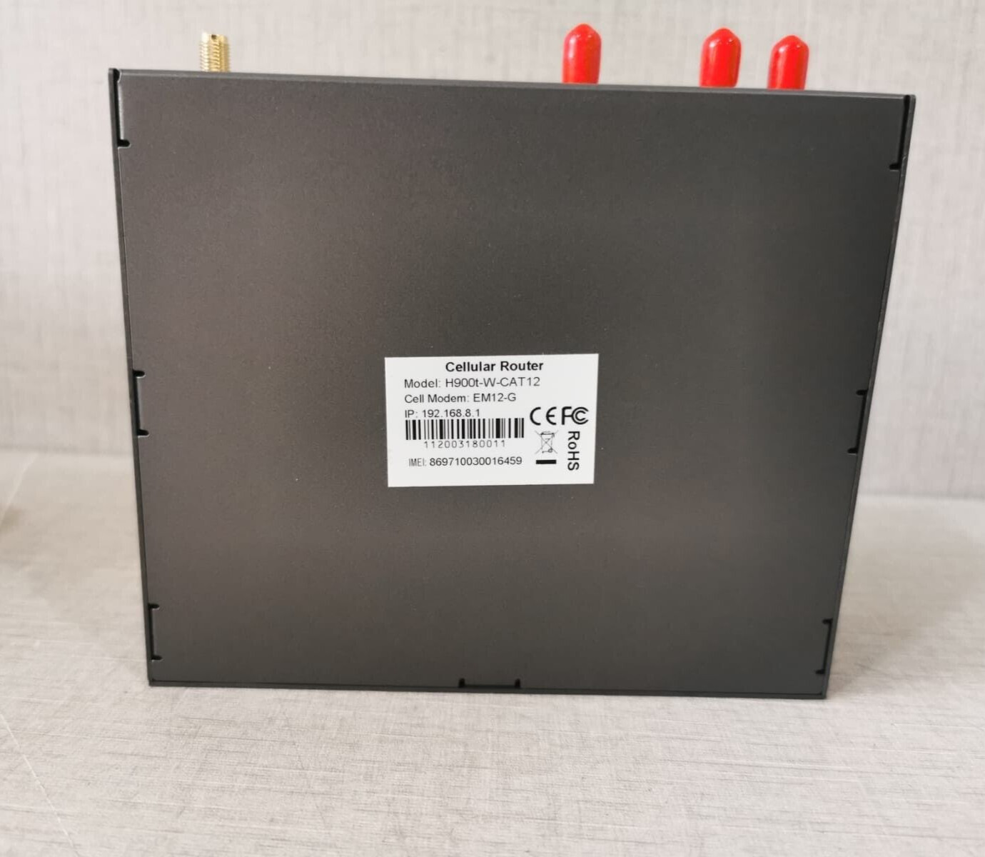 CELLULAR ROUTER EM12-G CELLULAR ROUTER H900T-W-CAT12 / EM12-G (ONLY ACCESSORIES IN THE PHOTOS INCLUDED) 4